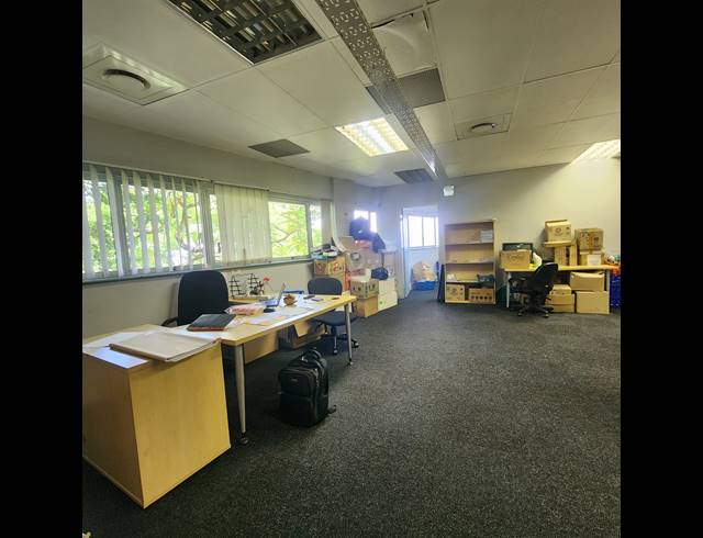 165M² OFFICE TO LET IN MORNINGSIDE